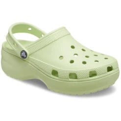 Crocs Classic Platform Clog -Simplyfeet Store 206750 crocs classic platform clog 355 celery 5