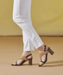 Vionic Garnet Alondra -Simplyfeet Store alondra black on foot 01