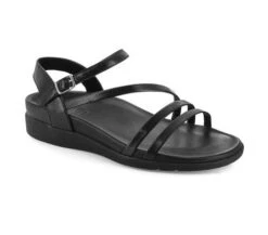 Strive Anguila 8 Strive Anguila -Simplyfeet Store anguila all black angled 5