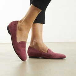 Vionic North Willa II Loafer -Simplyfeet Store aw22 willa 10011520601 shiraz lifestyle 1