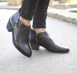 Vionic Vivien Cecily -Simplyfeet Store bourton on the water vionic vivian cecily black 5