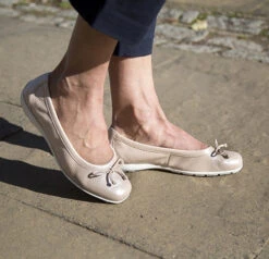 Caprice Verena 9 Caprice Verena -Simplyfeet Store caprice 22106 28 verena brackley town 5 10