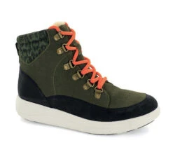 Strive Cotswold -Simplyfeet Store cotswold moss angled 1