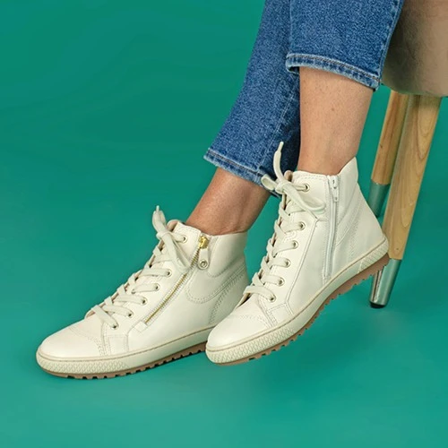 Gabor Bulner 7 Gabor Bulner - Image 5