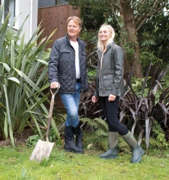 Muck Boots Derwent II 7 Muck Boots Derwent II -Simplyfeet Store muck boots derwent ii black moss couple7