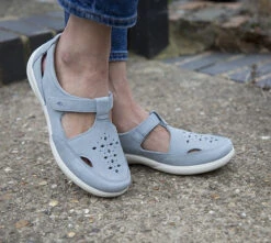 Padders Whistle -Simplyfeet Store padders whistle sky blue stoke bruerne 6 5