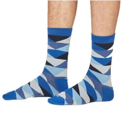 Thought Edwardo Geo Paintbrush Socks UK 7 - 11 7 Thought Edwardo Geo Paintbrush Socks UK 7 - 11 -Simplyfeet Store spm745 cobalt blue edwardo bamboo organic cotton geo paintbrush socks in blue 3 1