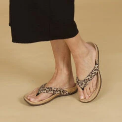 Strive Saria -Simplyfeet Store strive saria leopard print 007 3