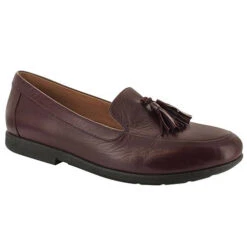 Strive Verona -Simplyfeet Store verona burgundy angled 1